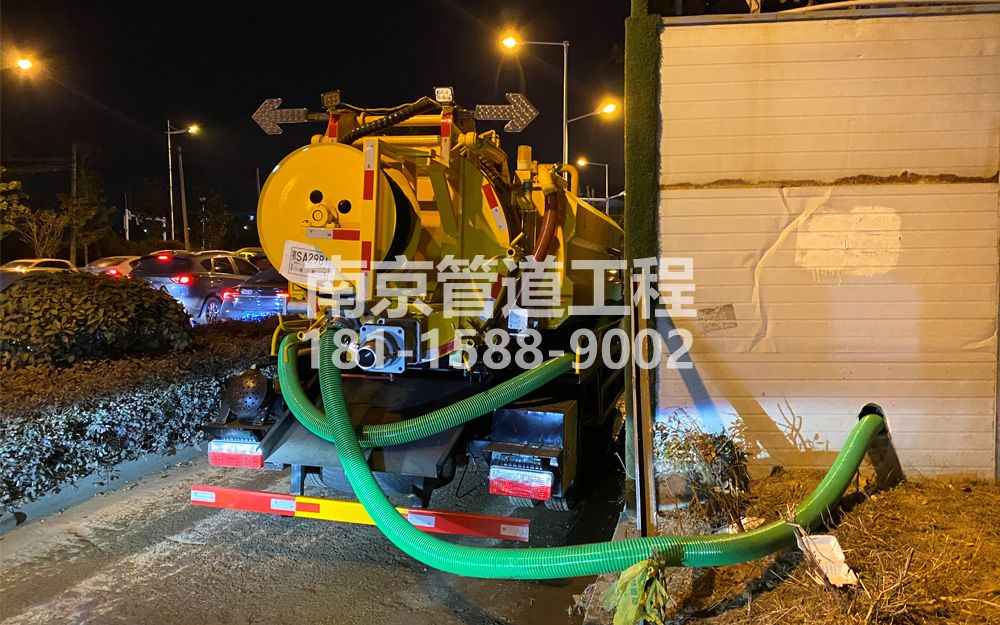 266洲岛家园临时工地抽粪