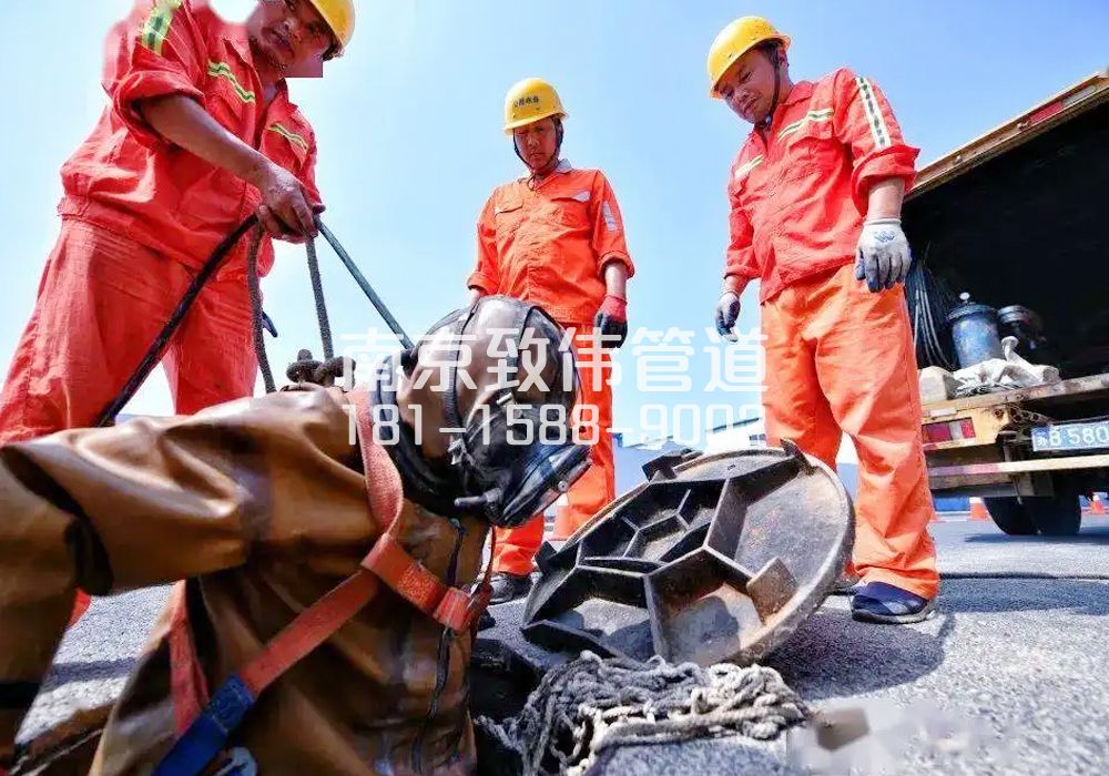 377洲岛家园有限空间作业